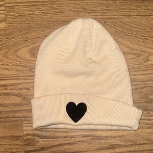 Women’s cream beanie